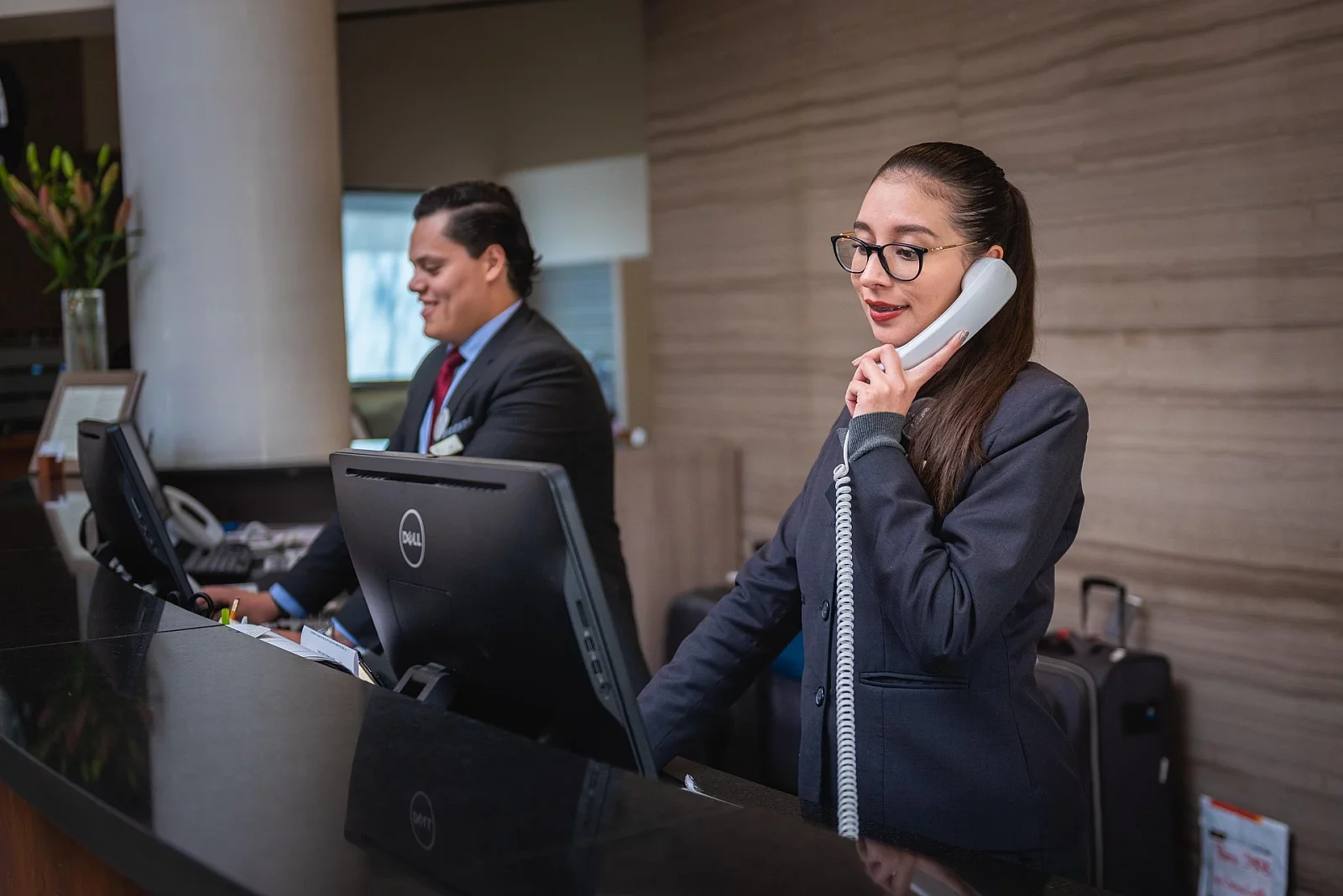 rodrigo_salomonhc-receptionists-5975962_1920.webp [219.17 KB]